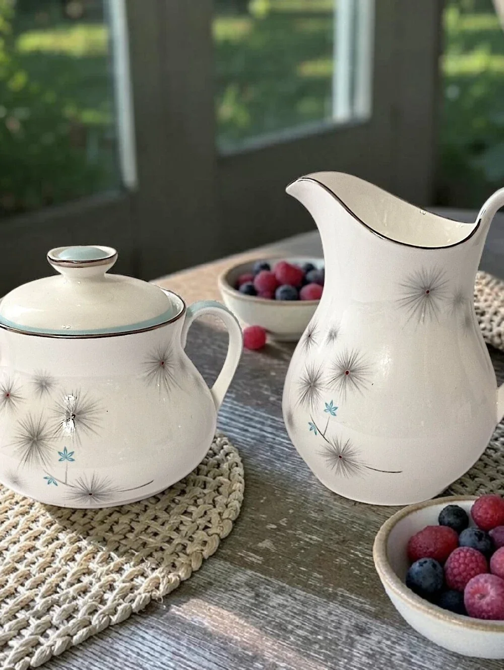 Royal Doulton Thistledown Sugar Bowl Creamer Set H4943 Bone China Vintage Atomic